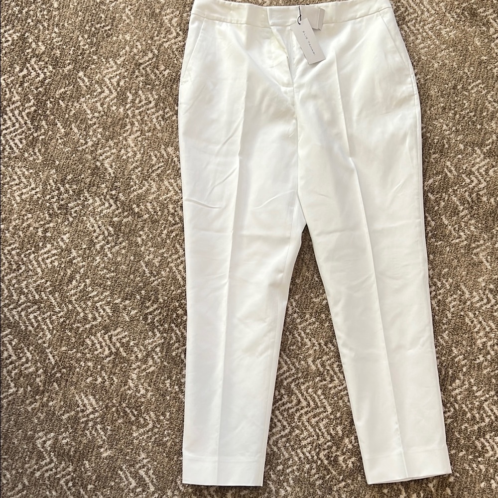 Elie Tahari White Straight Leg Pants with Crisp Tailoring